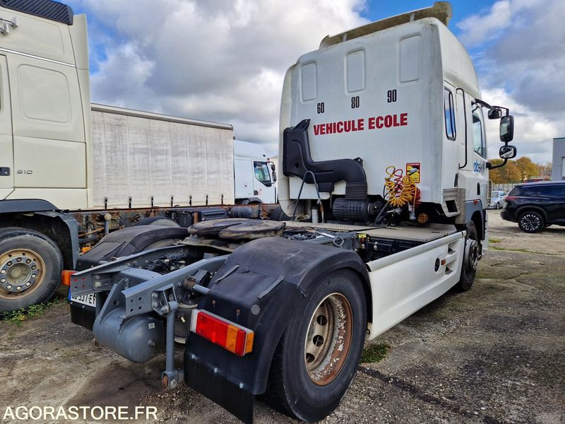 DAF CF 85.360 - 2012 - 241565 Kms - CB337EY - Камион влекач: слика 3 DAF CF 85.360 - 2012 - 241565 Kms - CB337EY - Камион влекач: слика 3