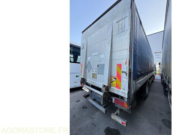 RENAULT 320 DCI - 2006 - 549 396km - Камион влекач: слика 4 RENAULT 320 DCI - 2006 - 549 396km - Камион влекач: слика 4