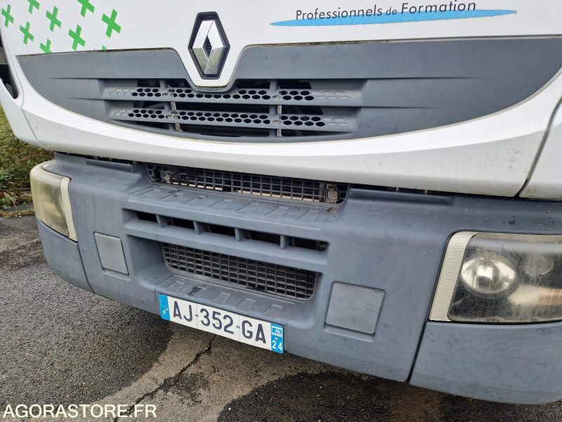 Renault Premium - 2010 - 214484- AJ352GA - Камион влекач: слика 4 Renault Premium - 2010 - 214484- AJ352GA - Камион влекач: слика 4