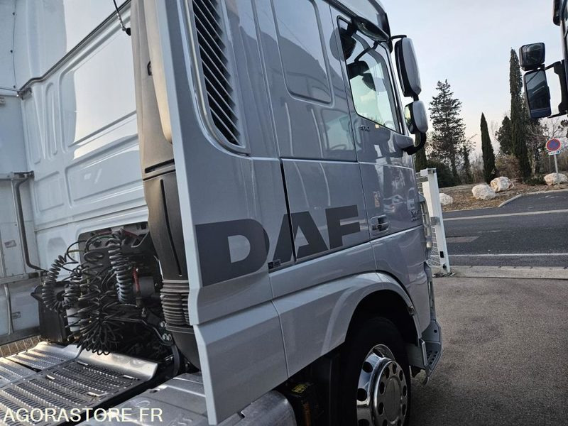TRACTEUR DAF XF 510 XL - 2016 - 447120km - TRES BON ETAT - Камион влекач: слика 3 TRACTEUR DAF XF 510 XL - 2016 - 447120km - TRES BON ETAT - Камион влекач: слика 3