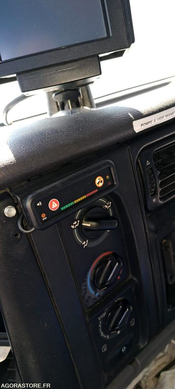 TRACTEUR RENAULT TRUCKS 19T MEC 2002 (VENTE UNIQUEMENT EXPORT) - Камион влекач: слика 5 TRACTEUR RENAULT TRUCKS 19T MEC 2002 (VENTE UNIQUEMENT EXPORT) - Камион влекач: слика 5