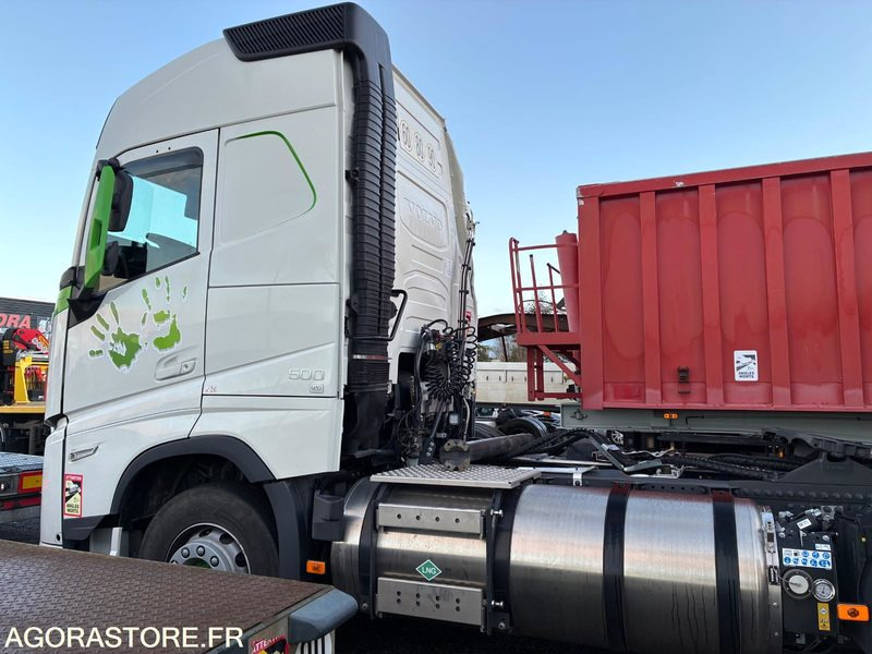 TRACTEUR ROUTIER VOLVO FH ACCIDENTÉ - Камион влекач: слика 3 TRACTEUR ROUTIER VOLVO FH ACCIDENTÉ - Камион влекач: слика 3