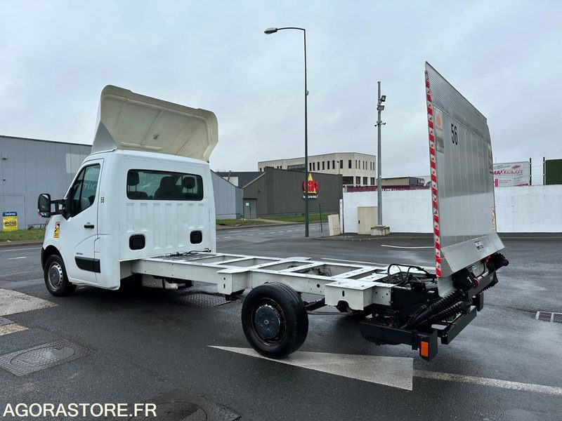 Renault Master III 2.3 DCI Plateau avec Hayon - Комбе: слика 4 Renault Master III 2.3 DCI Plateau avec Hayon - Комбе: слика 4