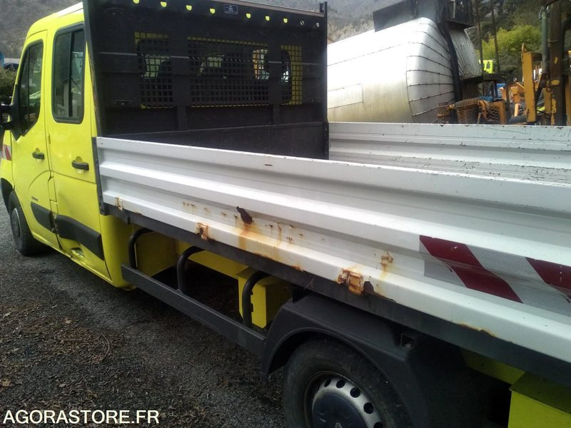 Renault Master III Confort L3H1 DCI125 - 2012 - 211320 KM - Комбе: слика 5 Renault Master III Confort L3H1 DCI125 - 2012 - 211320 KM - Комбе: слика 5