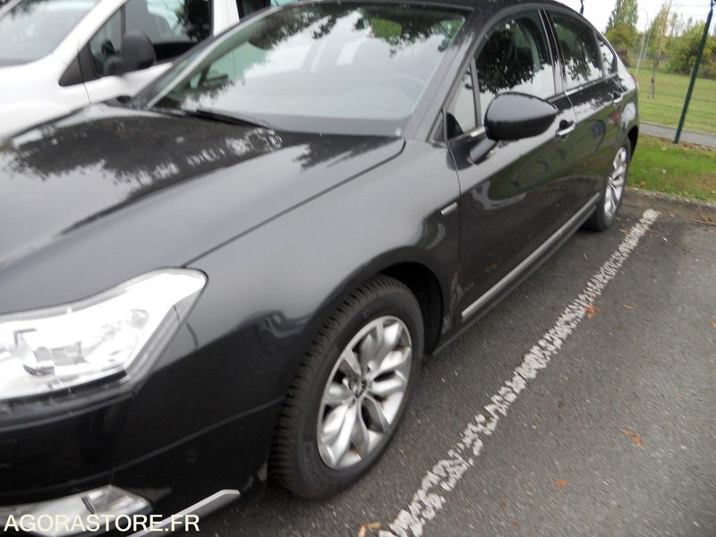 LOT 13 SLT - CITROEN C5 - Автомобил: слика 2 LOT 13 SLT - CITROEN C5 - Автомобил: слика 2