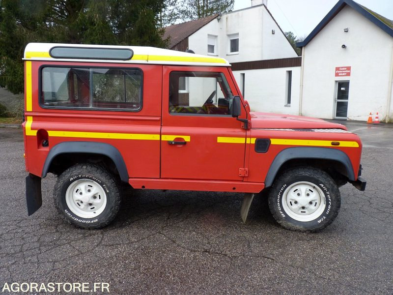 Land Rover Defender Court - 61814kms - 2001 - SUV: слика 3 Land Rover Defender Court - 61814kms - 2001 - SUV: слика 3
