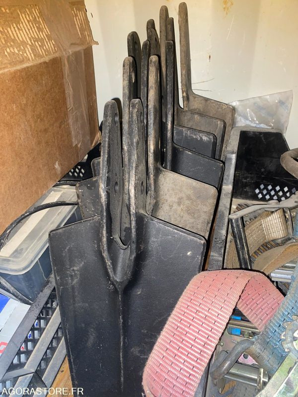 Lot 6 bêches de Rotobèche BECHAMATIC - Градинарска опрема: слика 1 Lot 6 bêches de Rotobèche BECHAMATIC - Градинарска опрема: слика 1