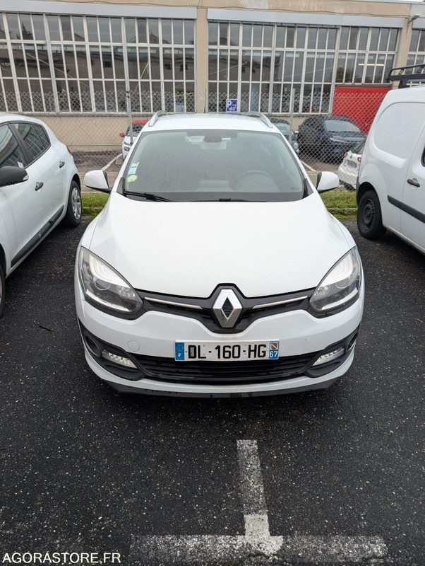 MEGANE BREAK 110 CV BOITE AUTO 1.5 DCI - 180 540 KM - Караван: слика 1 MEGANE BREAK 110 CV BOITE AUTO 1.5 DCI - 180 540 KM - Караван: слика 1