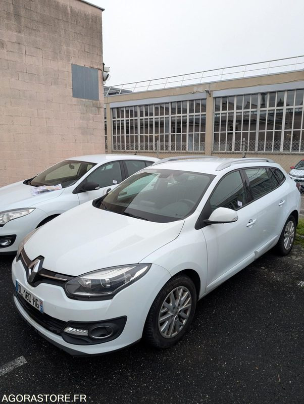MEGANE BREAK 110 CV BOITE AUTO 1.5 DCI - 180 540 KM - Караван: слика 2 MEGANE BREAK 110 CV BOITE AUTO 1.5 DCI - 180 540 KM - Караван: слика 2