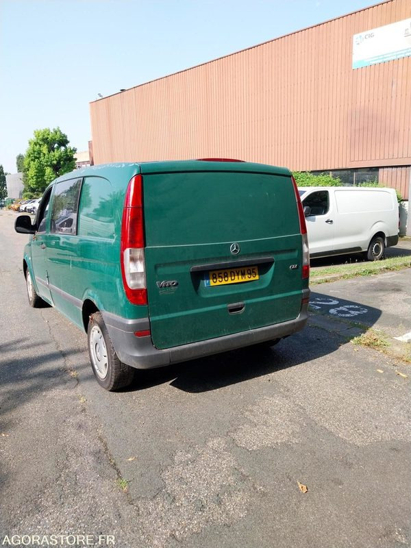 MERCEDES Vito 5p BVA 2004 (384224Km) ROULANT Pb BV PRO EXCLUSIVEMENT - Мало комбе: слика 5 MERCEDES Vito 5p BVA 2004 (384224Km) ROULANT Pb BV PRO EXCLUSIVEMENT - Мало комбе: слика 5