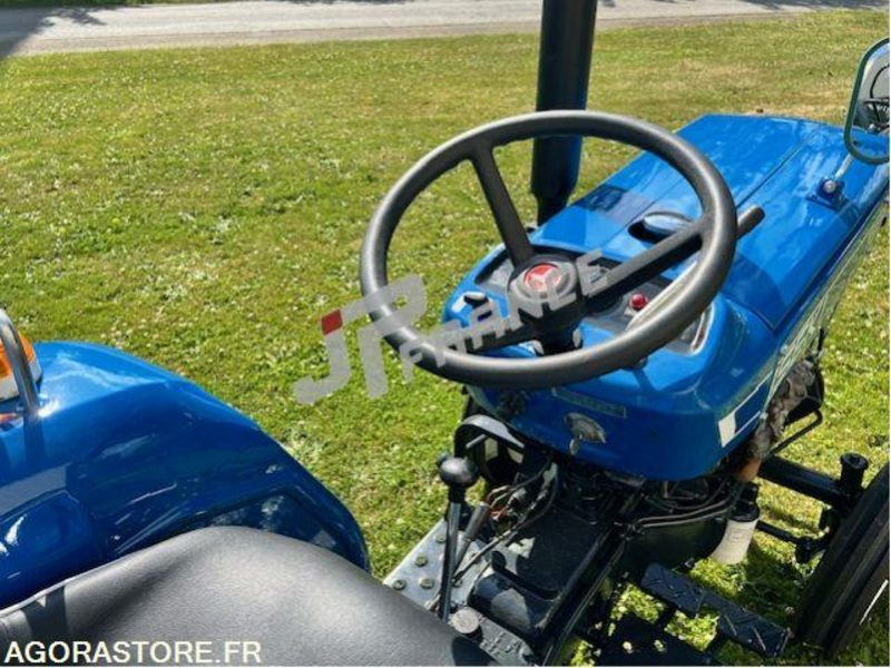 MICROTRACTEUR ISEKI 16CV 2 ROUES MOTRICES DIESEL 970H DANS L'ETAT ROULANT - Трактор: слика 3 MICROTRACTEUR ISEKI 16CV 2 ROUES MOTRICES DIESEL 970H DANS L'ETAT ROULANT - Трактор: слика 3