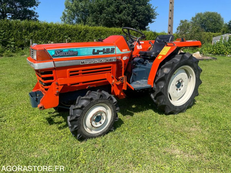 Micro-tracteur Kubota L1-185 - Трактор: слика 4 Micro-tracteur Kubota L1-185 - Трактор: слика 4