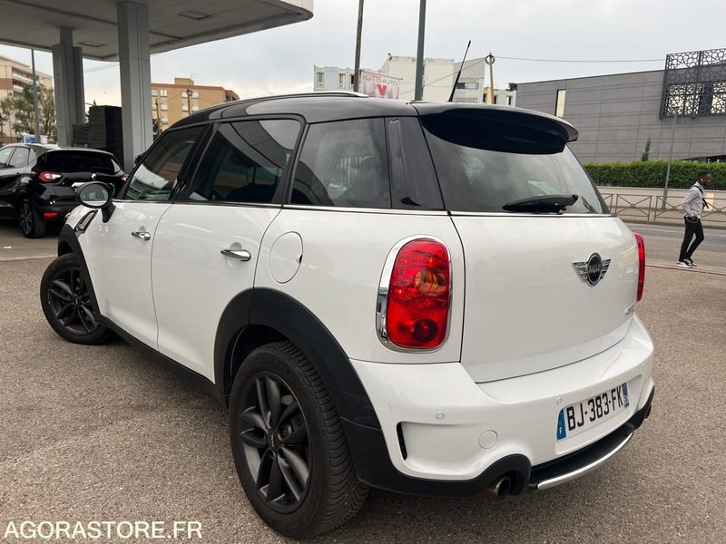 Mini COUNTRYMAN COOPER S 184CH - 2011 - 142 000 km - SUV: слика 4 Mini COUNTRYMAN COOPER S 184CH - 2011 - 142 000 km - SUV: слика 4