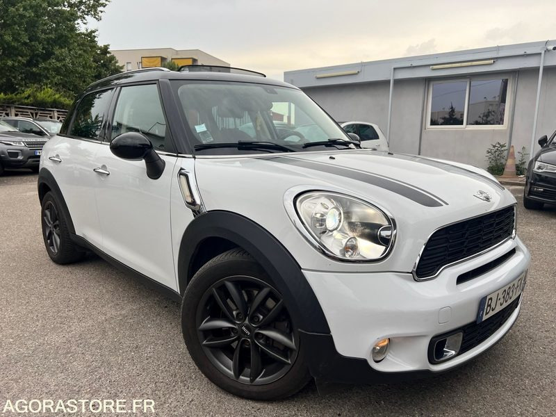 Mini COUNTRYMAN COOPER S 184CH - 2011 - 142 000 km - SUV: слика 3 Mini COUNTRYMAN COOPER S 184CH - 2011 - 142 000 km - SUV: слика 3