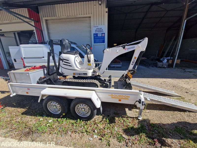 Mini Pelle 1T JCB 8010CTS + Remorque - 2023 / (NEUVE) 19 HEURES (EMF201) - Мини багер: слика 2 Mini Pelle 1T JCB 8010CTS + Remorque - 2023 / (NEUVE) 19 HEURES (EMF201) - Мини багер: слика 2