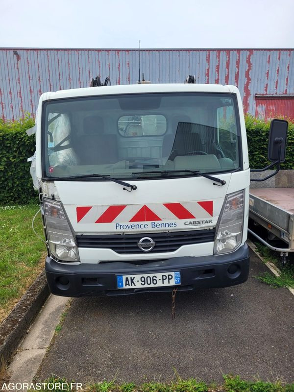 Mini benne à ordures ménagères NISSAN DIESEL AK-906-PP POUR PIECES - Камион за ѓубре: слика 1 Mini benne à ordures ménagères NISSAN DIESEL AK-906-PP POUR PIECES - Камион за ѓубре: слика 1