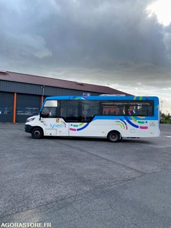 Minibus INDCAR MOBI LOW ENTRY - 27 places - PMR - Минибус, Патничко комбе: слика 3 Minibus INDCAR MOBI LOW ENTRY - 27 places - PMR - Минибус, Патничко комбе: слика 3