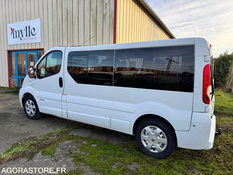 Minibus Renault Trafic l2h1 9 places - Минибус, Патничко комбе: слика 1 Minibus Renault Trafic l2h1 9 places - Минибус, Патничко комбе: слика 1