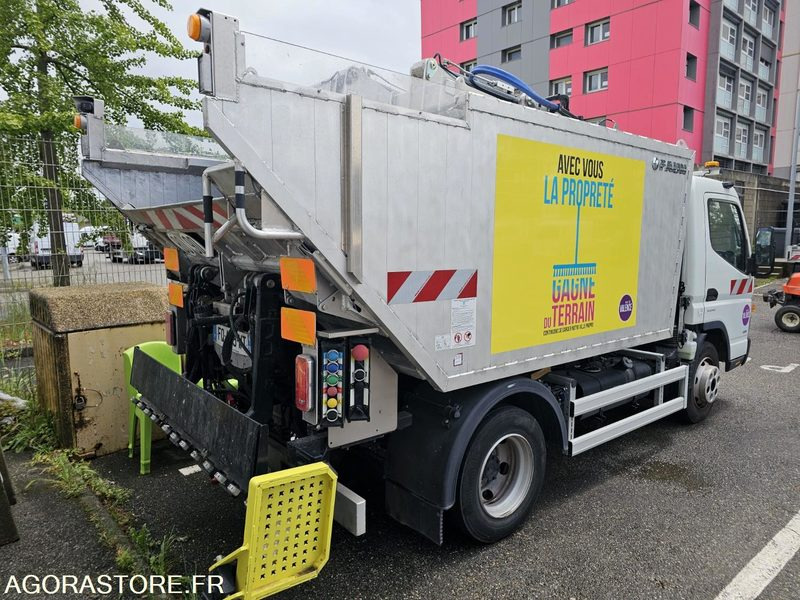 Mitsubishi Canter Fuso 7C15 - FQ489WT - 2020 - 10747 kms - Камион за ѓубре: слика 3 Mitsubishi Canter Fuso 7C15 - FQ489WT - 2020 - 10747 kms - Камион за ѓубре: слика 3