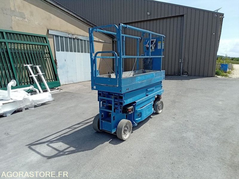 Дигачка платформа Nacelle electrique à ciseaux JLG 2030ES: слика 13