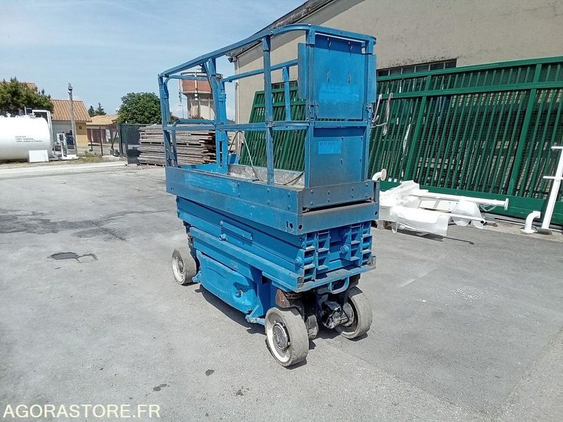 Дигачка платформа Nacelle electrique à ciseaux JLG 2030ES: слика 10