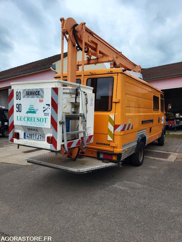 FOURGON NACELLE PL sans contrôle technique - Опрема за ракување со материјали: слика 5 FOURGON NACELLE PL sans contrôle technique - Опрема за ракување со материјали: слика 5