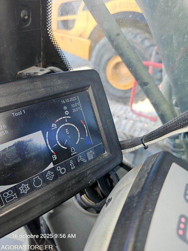 PELLE A CHENILLE LIEBHERR R946 - 2015 / 10235H (MPC022) - Багер: слика 5 PELLE A CHENILLE LIEBHERR R946 - 2015 / 10235H (MPC022) - Багер: слика 5