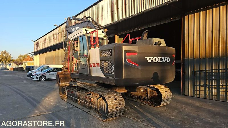 PELLE A CHENILLE VOLVO EC220 EL - 2015 / 10661H (MPC021) - Багер: слика 3 PELLE A CHENILLE VOLVO EC220 EL - 2015 / 10661H (MPC021) - Багер: слика 3