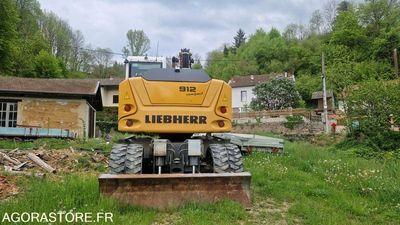PELLE A PNEUS A912 COMPACT 2 godets - LIEBHERR - 2019 - 2820h - Багер: слика 3 PELLE A PNEUS A912 COMPACT 2 godets - LIEBHERR - 2019 - 2820h - Багер: слика 3