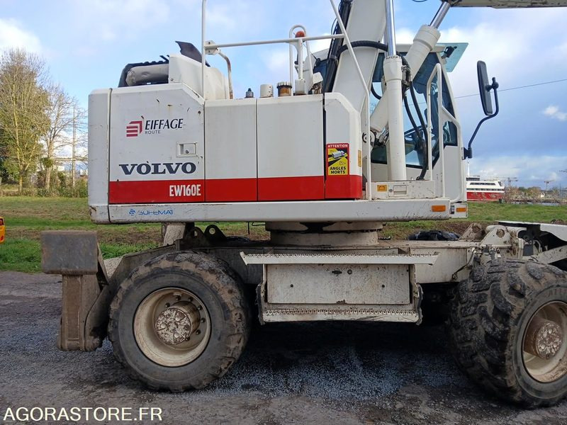 PELLE SUR PNEUS - VOLVO -EW160E - 2016 - 12500 - Багер: слика 1 PELLE SUR PNEUS - VOLVO -EW160E - 2016 - 12500 - Багер: слика 1