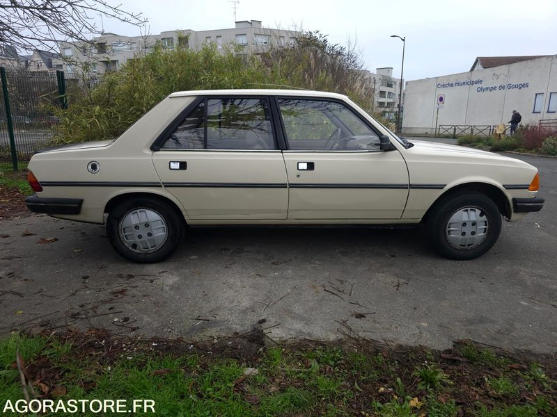 PEUGEOT 305 1.5 GR - 1984 - 124000 KM - Автомобил: слика 1 PEUGEOT 305 1.5 GR - 1984 - 124000 KM - Автомобил: слика 1