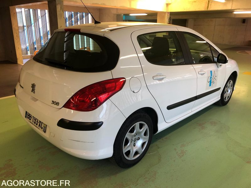 PEUGEOT 308 ANNEE 2010 5P 1.6 HDI DIESEL Boite manuelle 150000km - Автомобил: слика 2 PEUGEOT 308 ANNEE 2010 5P 1.6 HDI DIESEL Boite manuelle 150000km - Автомобил: слика 2