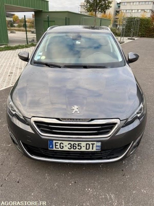 PEUGEOT 308SW - 2016 - 172000 KM - Караван: слика 2 PEUGEOT 308SW - 2016 - 172000 KM - Караван: слика 2
