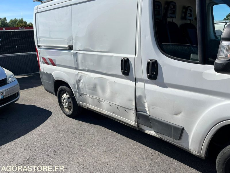PEUGEOT Boxer III Phase 3 L1H1 2.2 HDi 16V 2016 167639 - Товарно комбе: слика 4 PEUGEOT Boxer III Phase 3 L1H1 2.2 HDi 16V 2016 167639 - Товарно комбе: слика 4