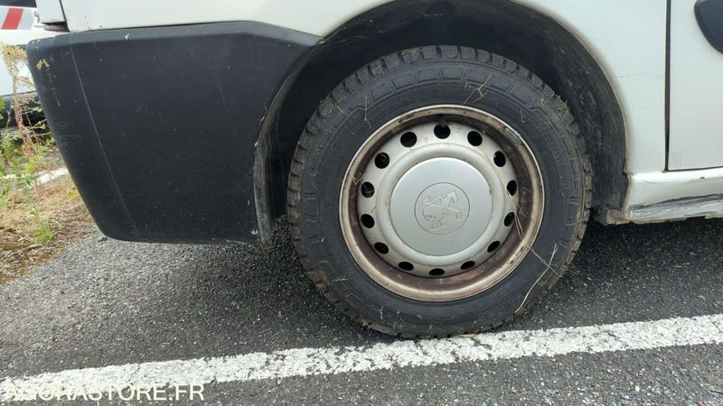 PEUGEOT EXPERT 154985kms - 2008 - Товарно комбе: слика 5 PEUGEOT EXPERT 154985kms - 2008 - Товарно комбе: слика 5