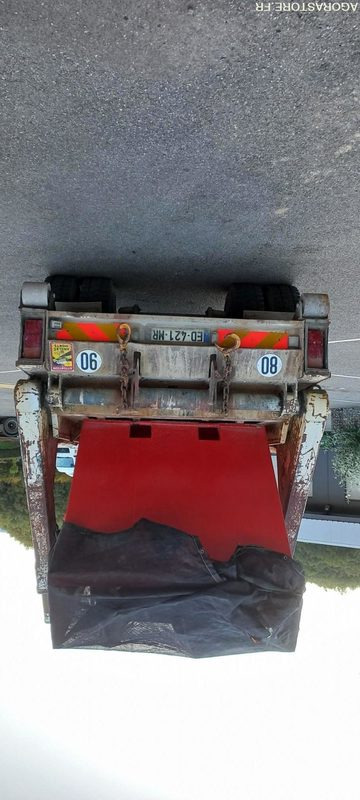 PORTEUR 19T MERCEDES MULTI 339000 km de 1999 (R30223) - Камион за подигање контејнери: слика 4 PORTEUR 19T MERCEDES MULTI 339000 km de 1999 (R30223) - Камион за подигање контејнери: слика 4
