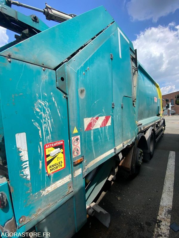 PORTEUR BOM 26T VOLVO GEESINK - 160803km- 2014 (4002) - Камион за ѓубре: слика 3 PORTEUR BOM 26T VOLVO GEESINK - 160803km- 2014 (4002) - Камион за ѓубре: слика 3