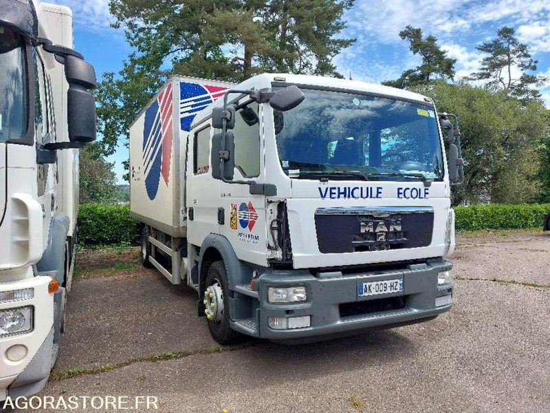 PORTEUR ROUTIER - MAN TGM-250 - ex Véhicule Ecole - Parc 3799 - Камион сандучар: слика 5 PORTEUR ROUTIER - MAN TGM-250 - ex Véhicule Ecole - Parc 3799 - Камион сандучар: слика 5