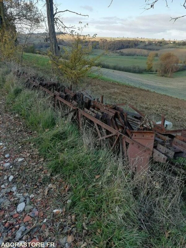 POUTRES DE PAREMENT style Eiffel - Алат/ Опрема: слика 4 POUTRES DE PAREMENT style Eiffel - Алат/ Опрема: слика 4