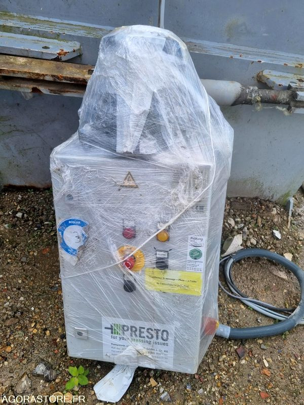 PRESSE A CARTON A VIS PRESTO SPN15  - 2009 - Алат/ Опрема: слика 3 PRESSE A CARTON A VIS PRESTO SPN15  - 2009 - Алат/ Опрема: слика 3
