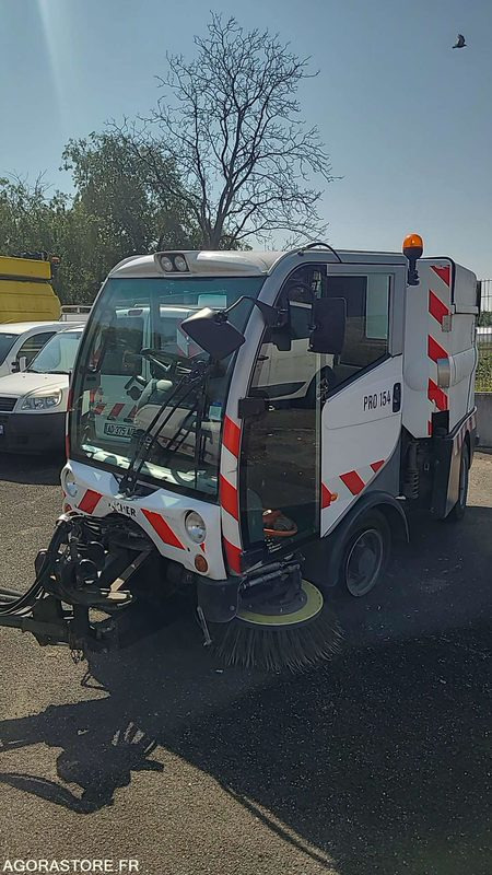 PRO 154 - CITYCAT 2020 - 47019KM - 2010 - Градинарска опрема: слика 1 PRO 154 - CITYCAT 2020 - 47019KM - 2010 - Градинарска опрема: слика 1