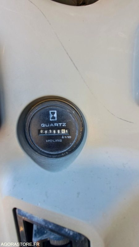 Pelle New Holland E135SR-1ES Diesel 2007 - Багер гасеничар: слика 4 Pelle New Holland E135SR-1ES Diesel 2007 - Багер гасеничар: слика 4