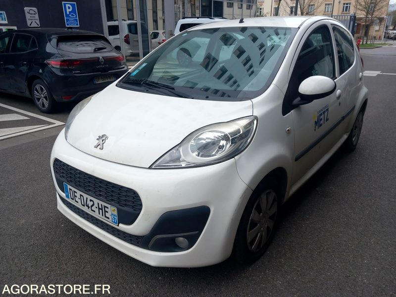 Peugeot 107 5 portes 1.0 i 12V 68 cv - 79300 km - sans CT- DE-042-HE - Автомобил: слика 1 Peugeot 107 5 portes 1.0 i 12V 68 cv - 79300 km - sans CT- DE-042-HE - Автомобил: слика 1