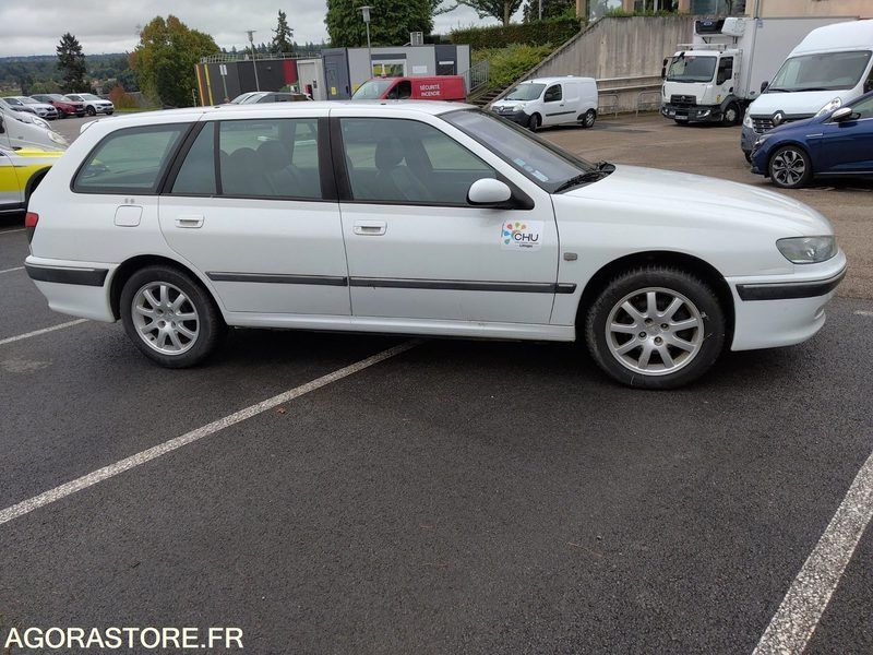 Peugeot 406 st pack sport break 2.2 essence 16v 160cv - Караван: слика 4 Peugeot 406 st pack sport break 2.2 essence 16v 160cv - Караван: слика 4