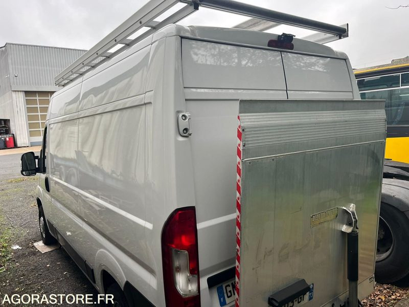 Peugeot Boxer 165CV L2H2 avec Hayon et Galerie - 2023 - 90000 Kms - Товарно комбе: слика 5 Peugeot Boxer 165CV L2H2 avec Hayon et Galerie - 2023 - 90000 Kms - Товарно комбе: слика 5