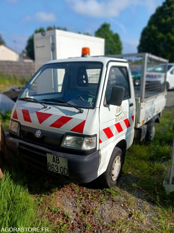 Piaggio Porter 90787 kms 2009 - Комби кипер: слика 1 Piaggio Porter 90787 kms 2009 - Комби кипер: слика 1