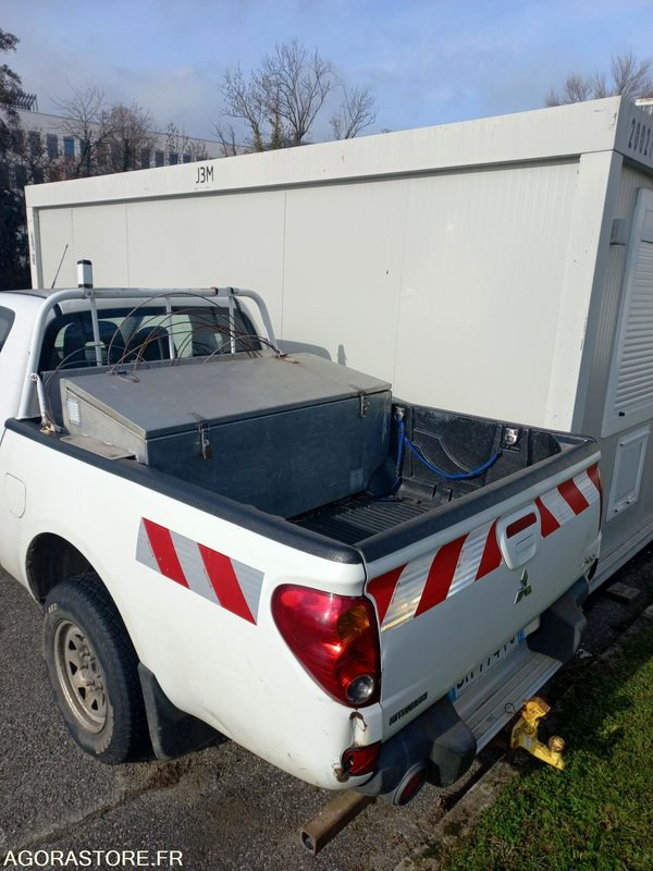 Pick-up Mitsubishi L200 de 2011 (réf. 4229) - Пикап: слика 4 Pick-up Mitsubishi L200 de 2011 (réf. 4229) - Пикап: слика 4