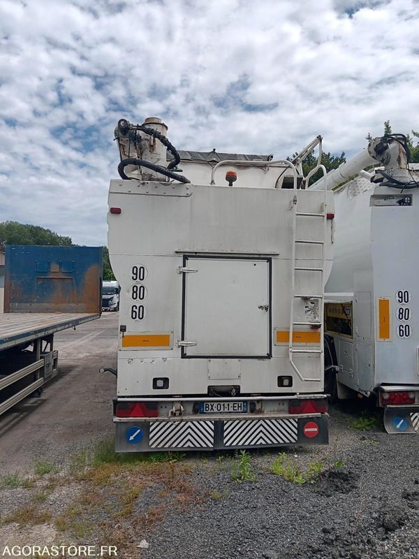 Semi-remorque citerne vrac DESOT - 2003 (31319) - Полуприколка: слика 4 Semi-remorque citerne vrac DESOT - 2003 (31319) - Полуприколка: слика 4