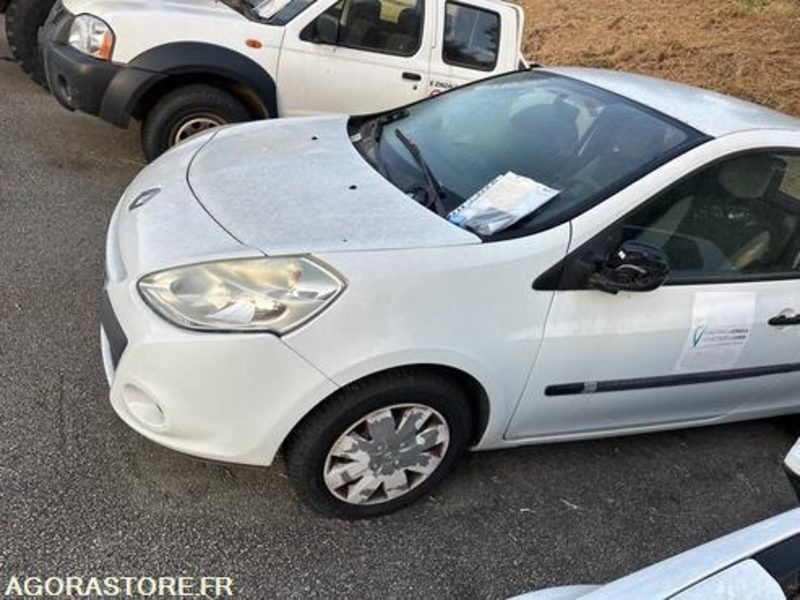 RENAULT CLIO - 2010 - 104062KM - AK212NT - Автомобил: слика 3 RENAULT CLIO - 2010 - 104062KM - AK212NT - Автомобил: слика 3