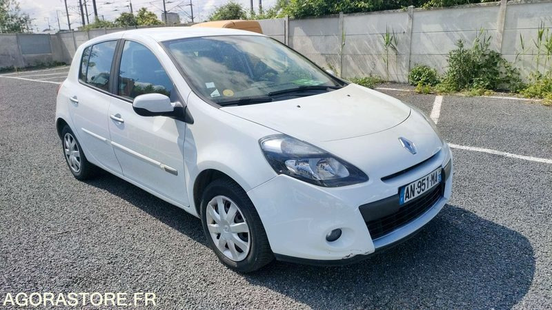 RENAULT CLIO - 2010 - 196673kms - Автомобил: слика 3 RENAULT CLIO - 2010 - 196673kms - Автомобил: слика 3